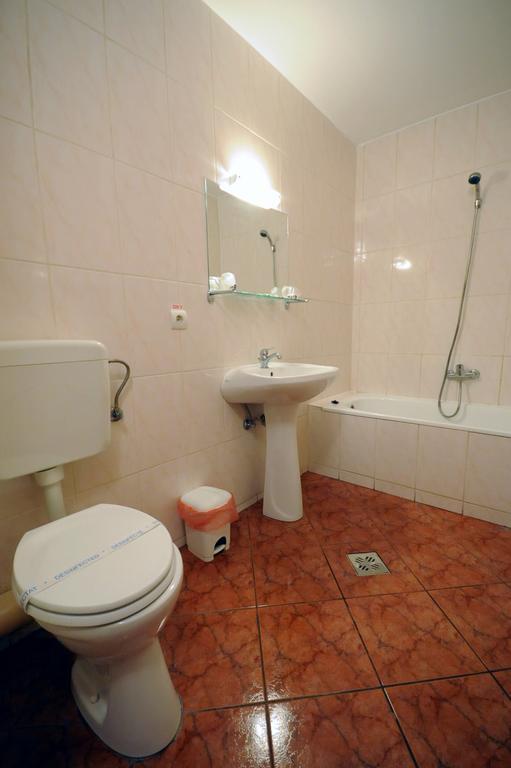 Hotel Everest Târgu-Mureş Eksteriør bilde